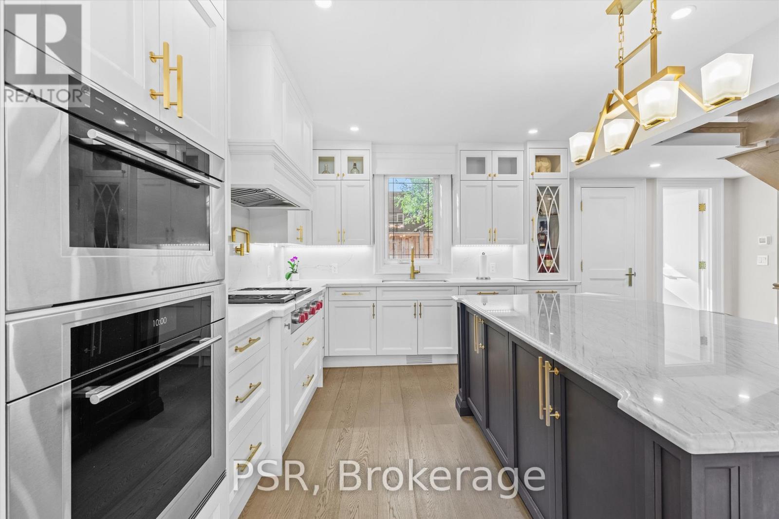 15 Strathallan Boulevard, Toronto, Ontario  M5N 1S8 - Photo 5 - C12462950