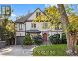 15 STRATHALLAN BOULEVARD, Toronto, Ontario