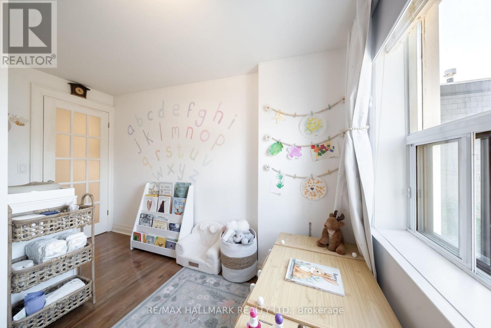 38 Brookfield Street, Toronto, Ontario  M6J 3A9 - Photo 19 - C12462954