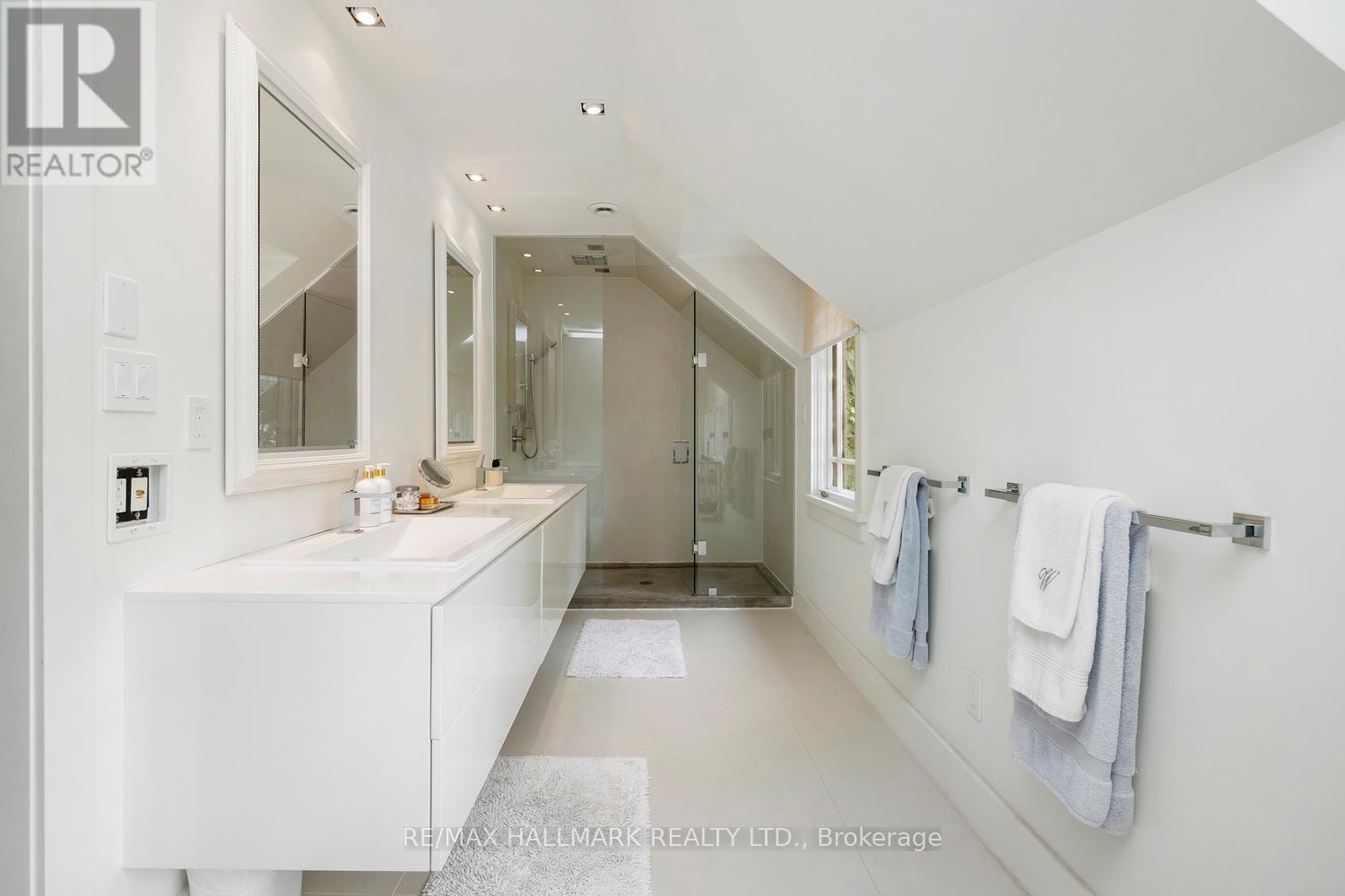 78 Wychwood Park, Toronto, Ontario  M6G 2V5 - Photo 12 - C12462971