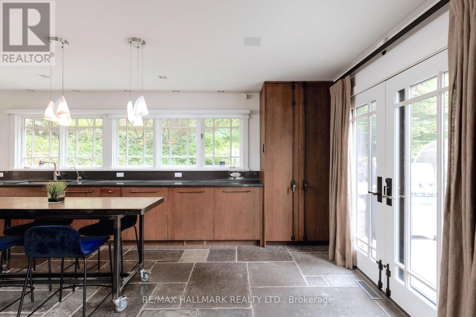 78 Wychwood Park, Toronto, Ontario  M6G 2V5 - Photo 7 - C12462971