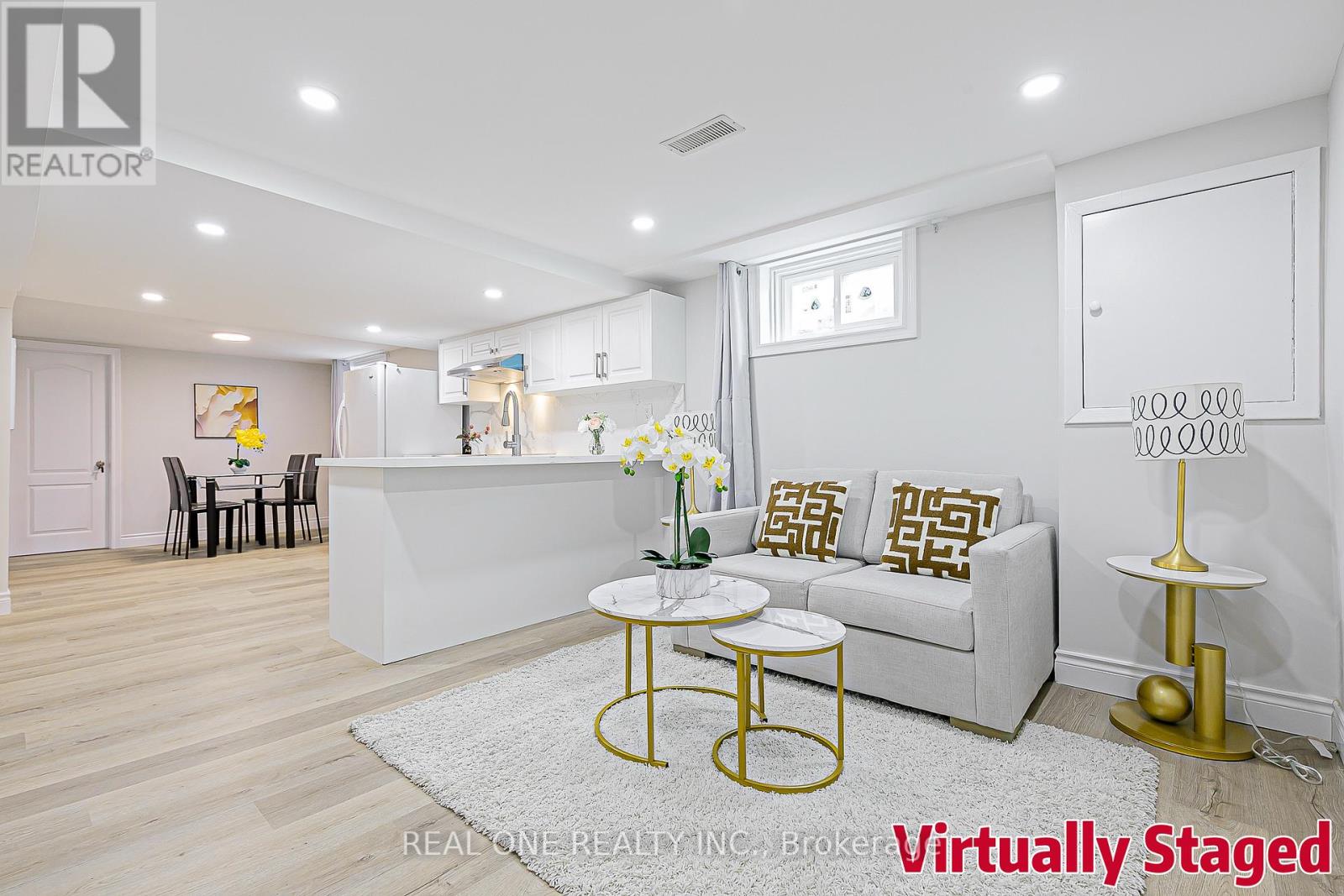 368 Hollyberry Trail, Toronto, Ontario  M2H 2P6 - Photo 8 - C12463007