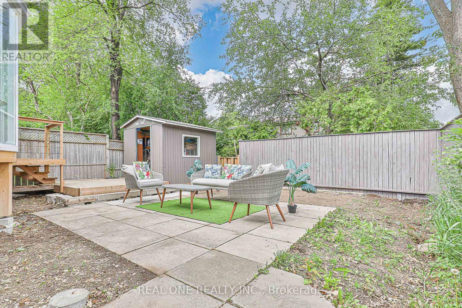 368 Hollyberry Trail, Toronto, Ontario  M2H 2P6 - Photo 17 - C12463029