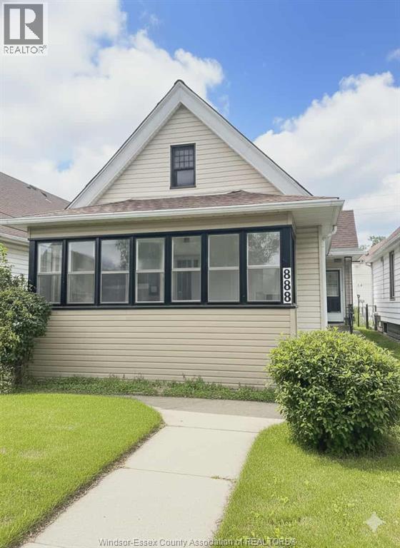888 Langlois Unit# Upper, Windsor, Ontario  N9A 2H1 - Photo 1 - 25025952