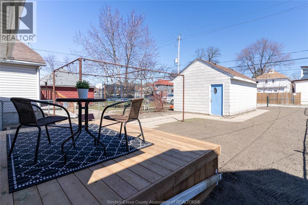 888 Langlois Unit# Upper, Windsor, Ontario  N9A 2H1 - Photo 7 - 25025952