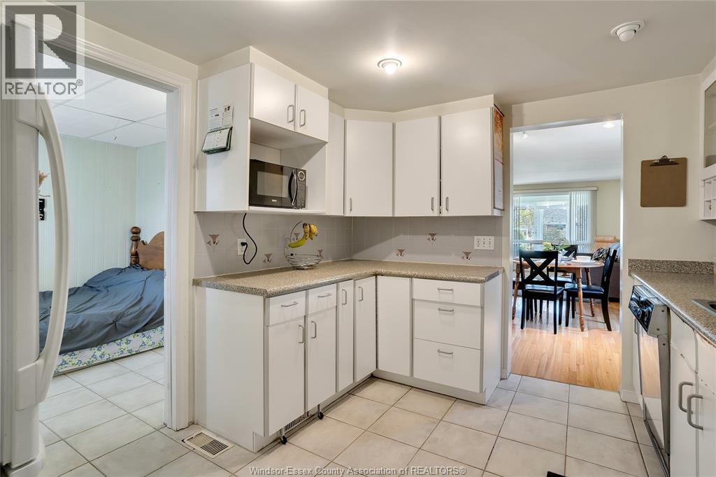 888 Langlois Unit# Upper, Windsor, Ontario  N9A 2H1 - Photo 8 - 25025952