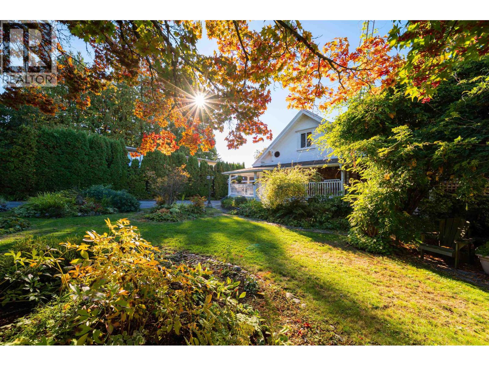 704 TOWNLEY STREET, coquitlam, British Columbia