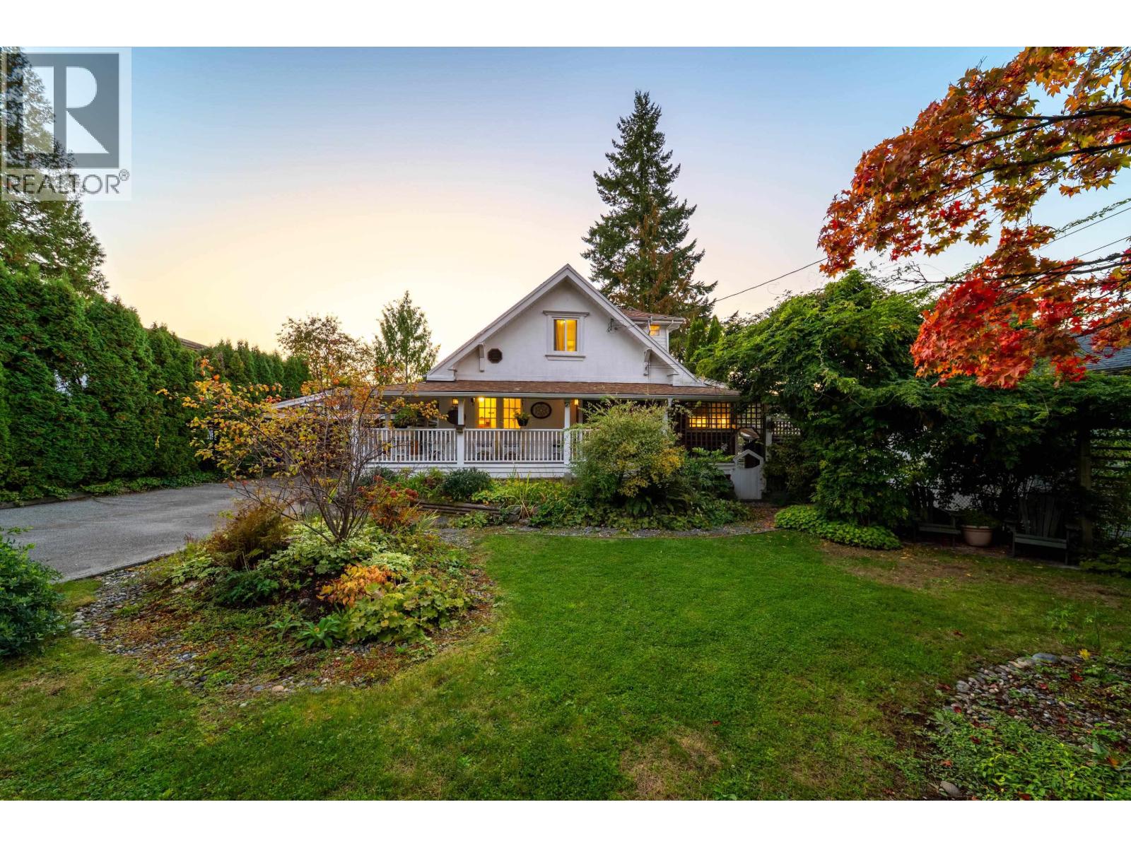 704 Townley Street, Coquitlam, British Columbia  V3J 4N1 - Photo 28 - R3058553