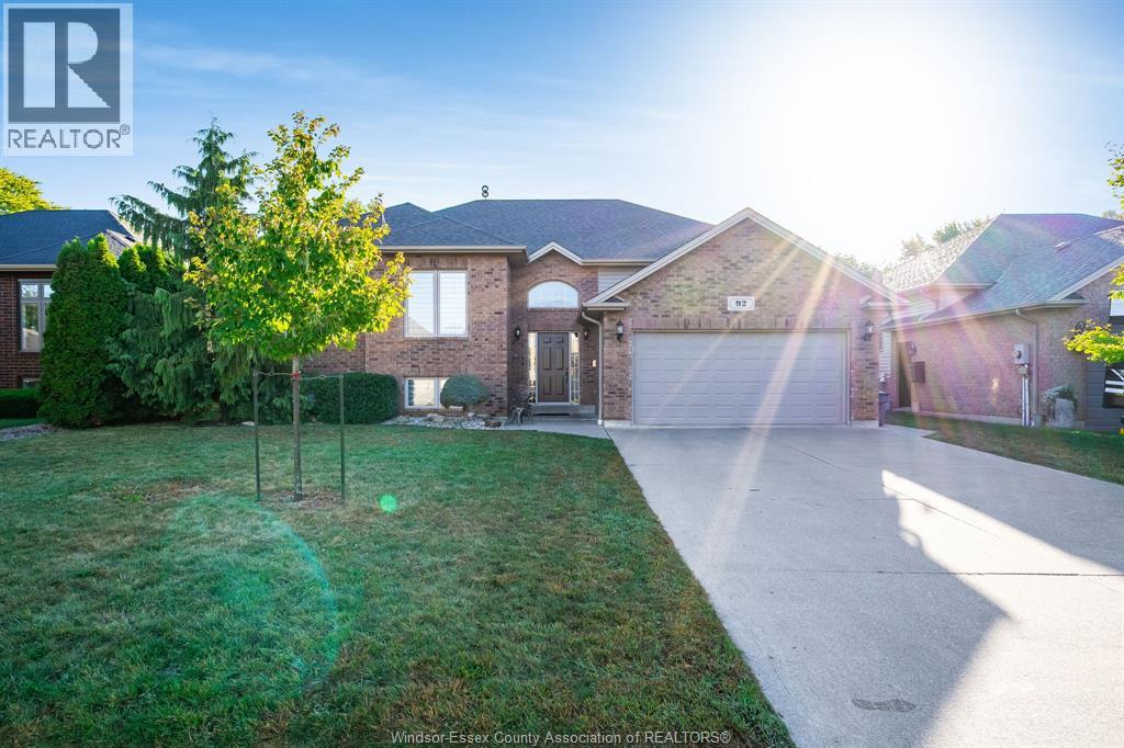 MLS# 25026115: 92 Joanne COURT, Leamington, Canada