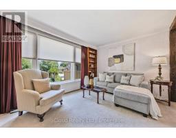 192 BEECHGROVE DRIVE, Toronto, Ontario