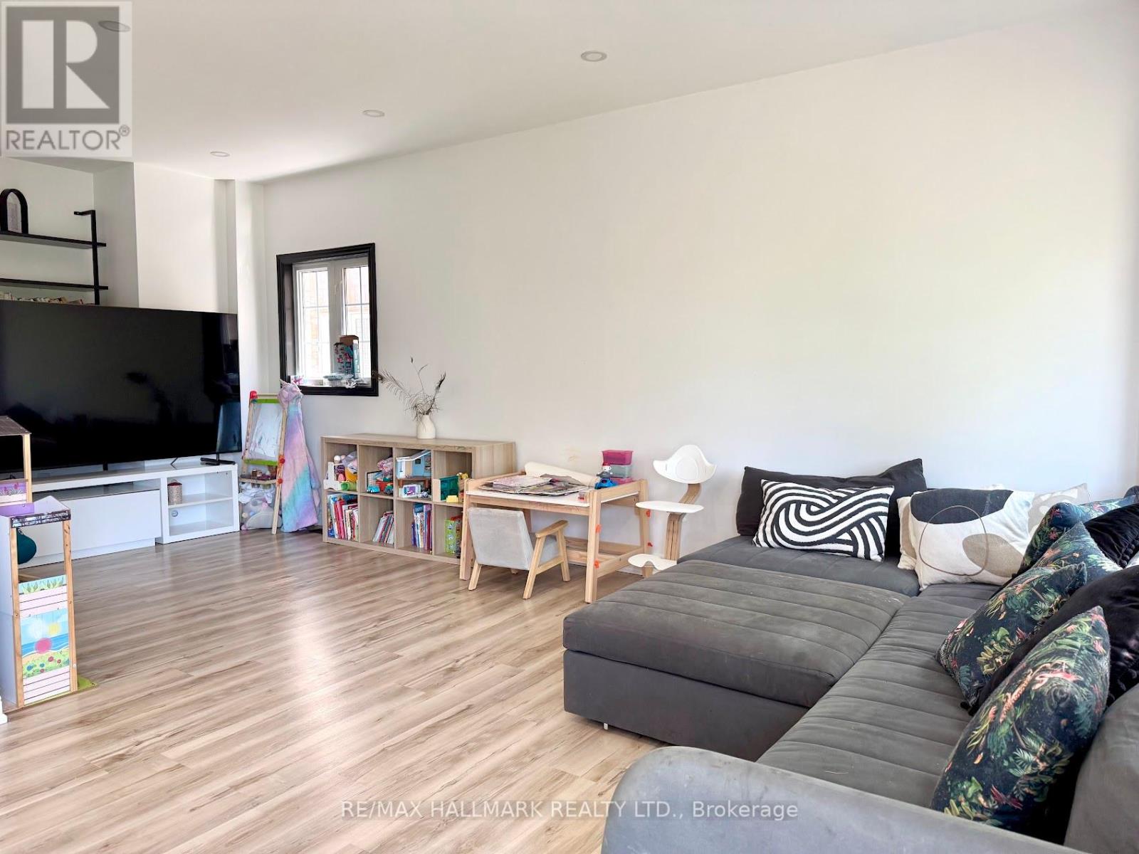 63 Chartway Boulevard, Toronto, Ontario  M1C 5J1 - Photo 13 - E12462881