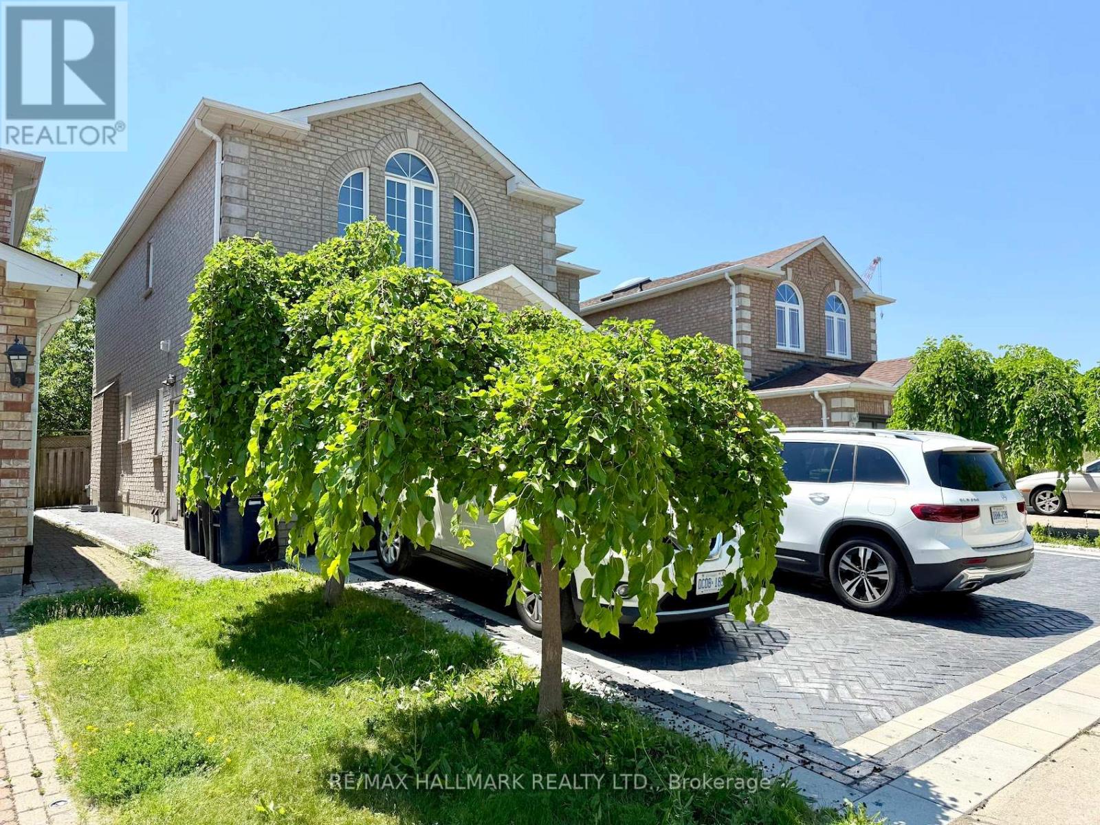 63 Chartway Boulevard, Toronto, Ontario  M1C 5J1 - Photo 2 - E12462881