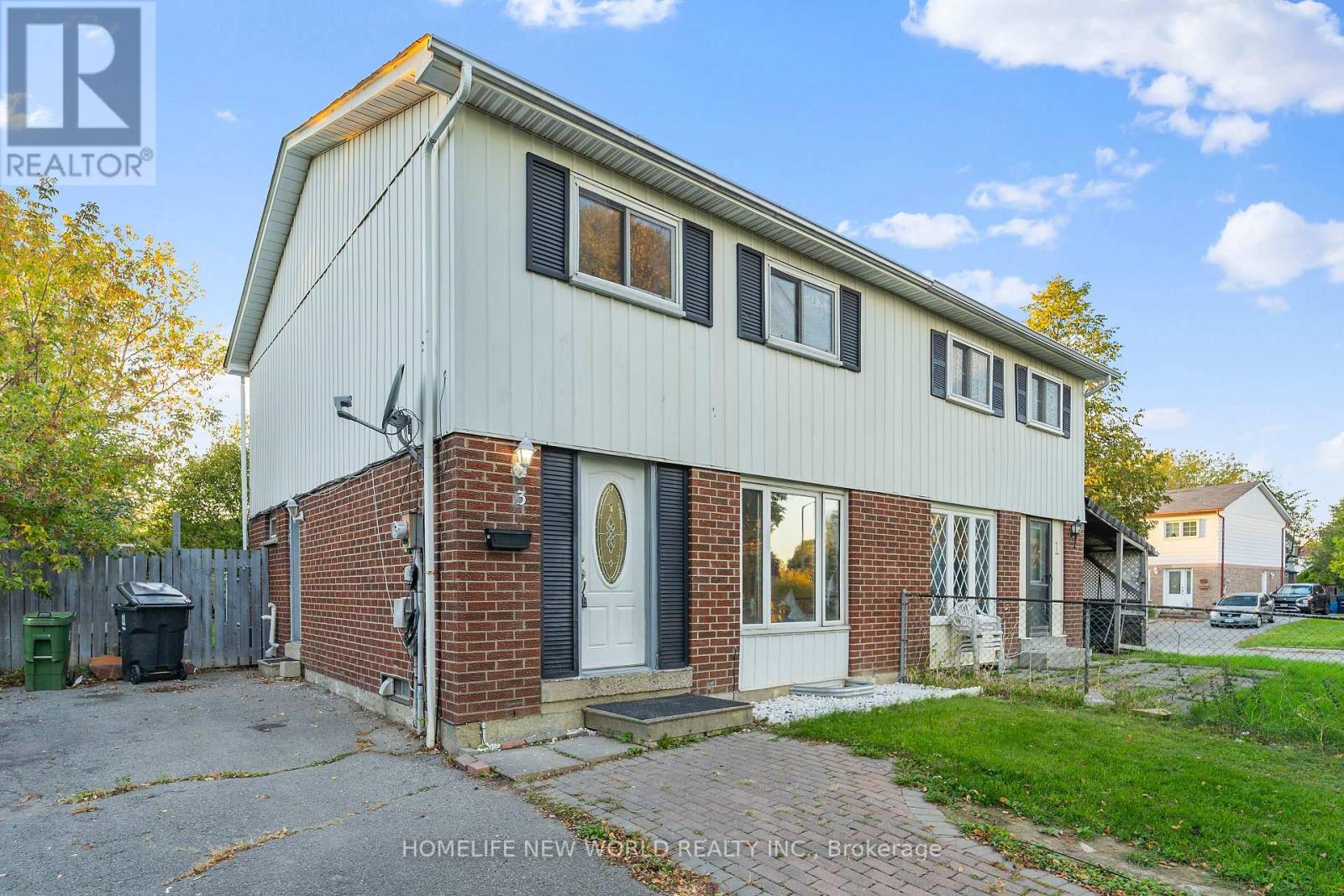 3 BRISBOURNE GROVE, Toronto, Ontario