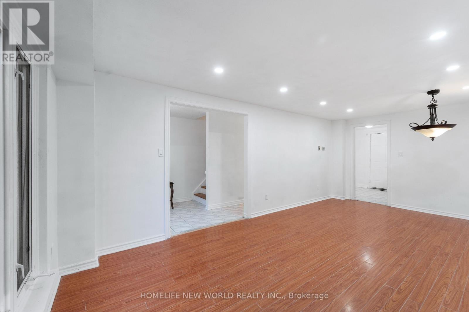 3 Brisbourne Grove, Toronto, Ontario  M1B 1P2 - Photo 6 - E12462927