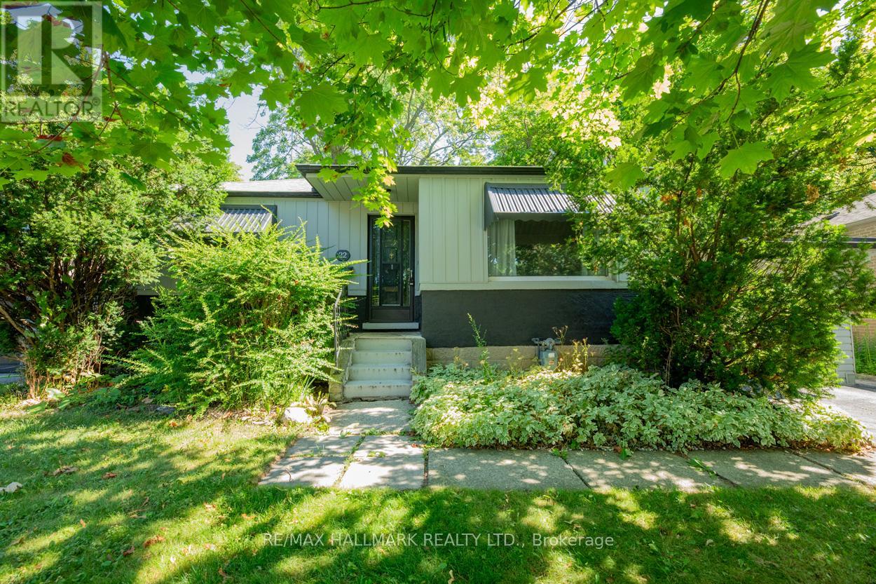 22 Latham Avenue, Toronto, Ontario  M1N 1M8 - Photo 1 - E12462992