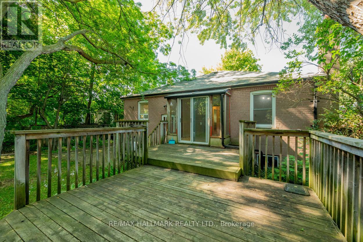 22 Latham Avenue, Toronto, Ontario  M1N 1M8 - Photo 19 - E12462992