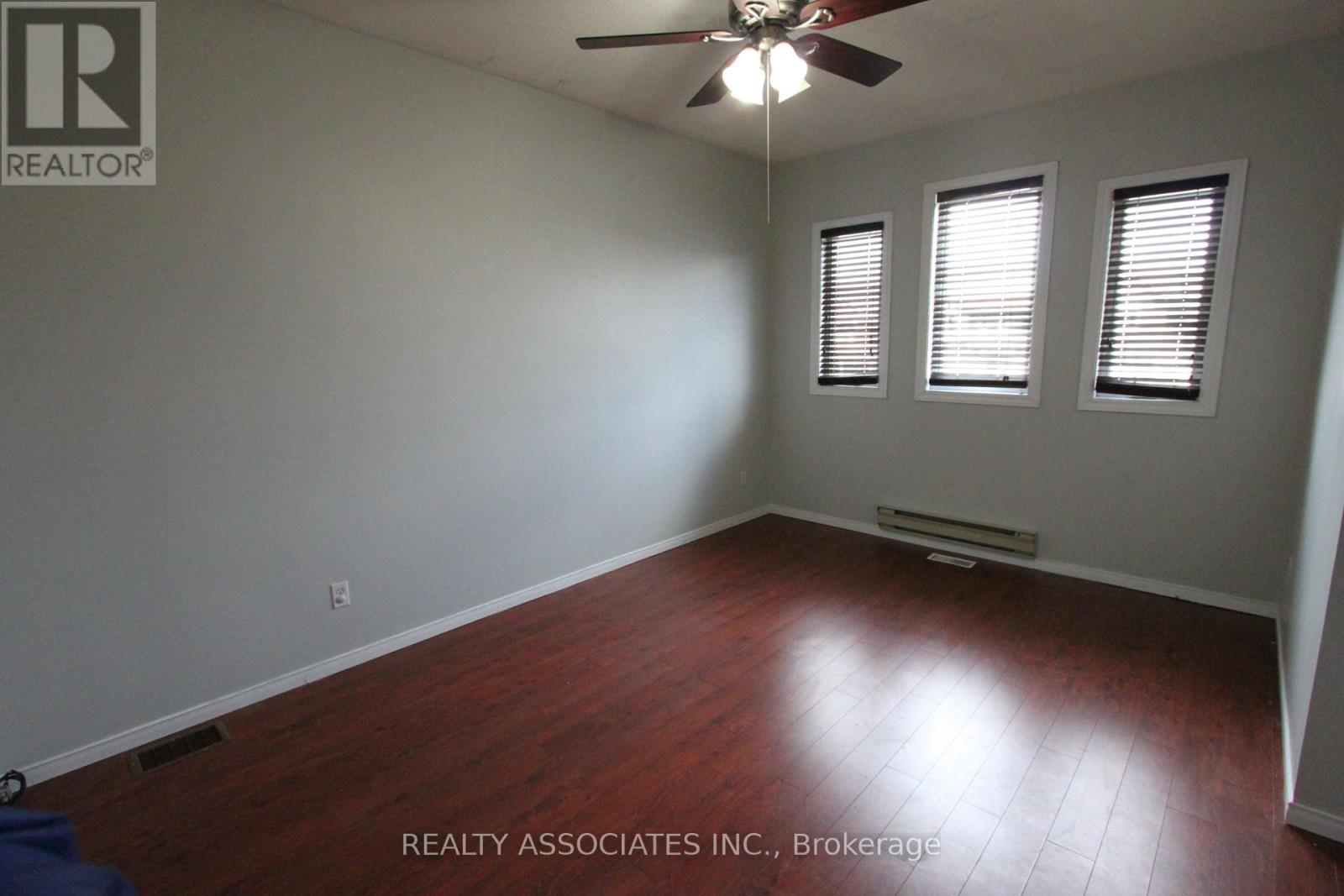 Main - 160 White Pine Crescent, Pickering, Ontario  L1V 6S4 - Photo 9 - E12463018