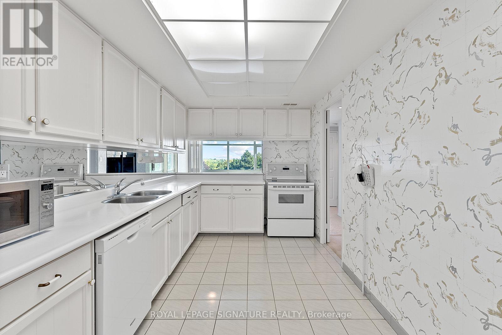 404 - 1555 Finch Avenue E, Toronto, Ontario  M2J 4X9 - Photo 24 - C12462831