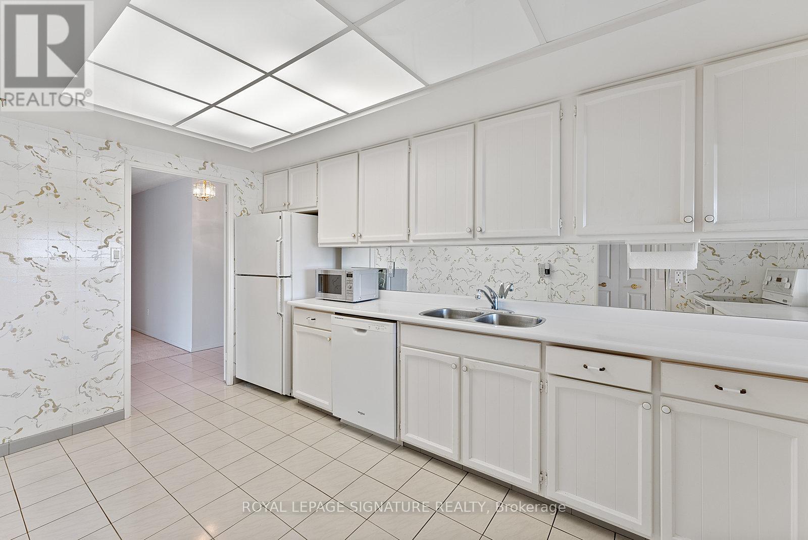 404 - 1555 Finch Avenue E, Toronto, Ontario  M2J 4X9 - Photo 27 - C12462831