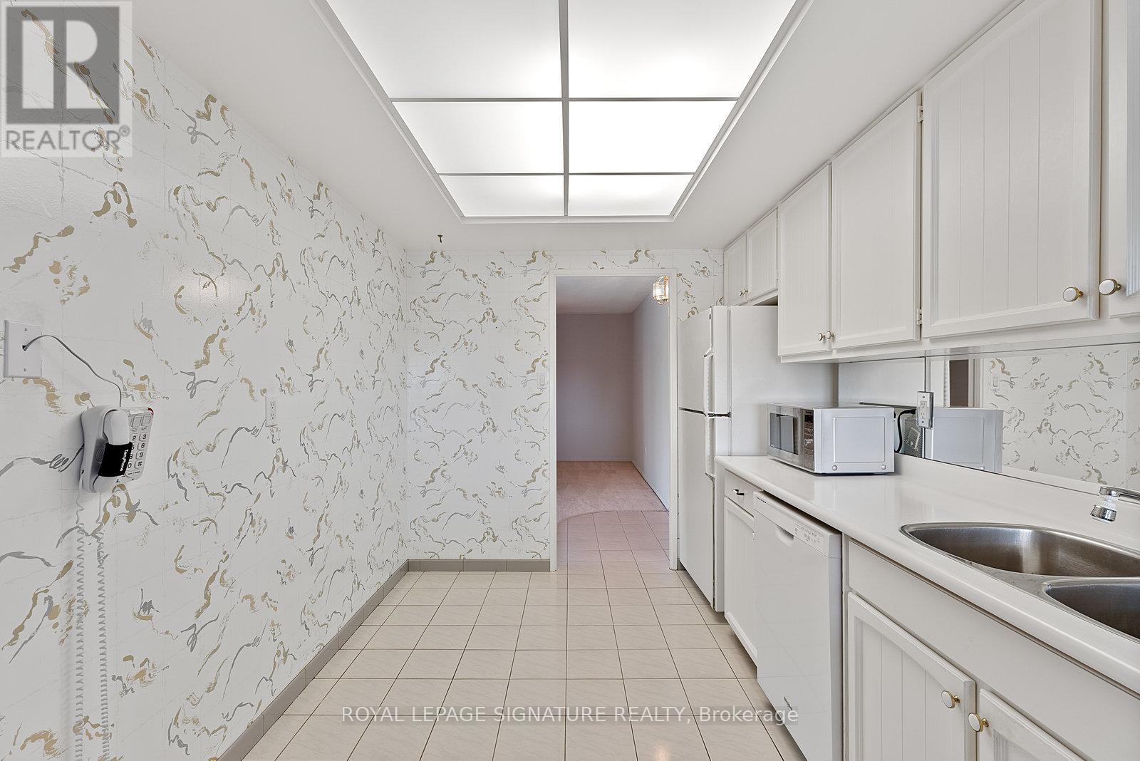 404 - 1555 Finch Avenue E, Toronto, Ontario  M2J 4X9 - Photo 26 - C12462831
