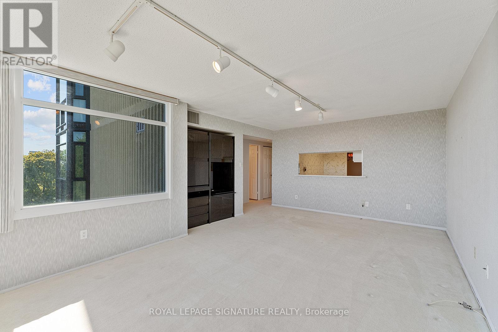 404 - 1555 Finch Avenue E, Toronto, Ontario  M2J 4X9 - Photo 4 - C12462831