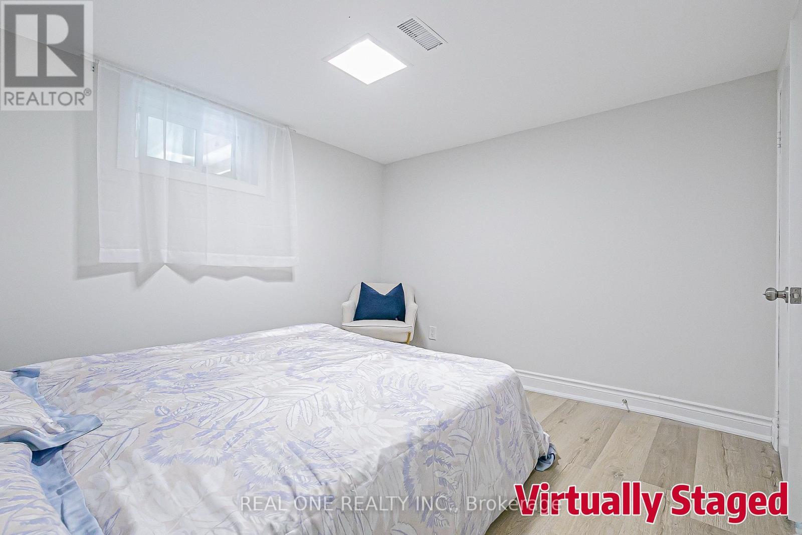 368 Hollyberry Trail, Toronto, Ontario  M2H 2P6 - Photo 10 - C12463007