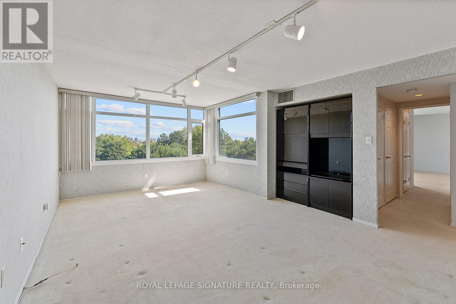 404 - 1555 Finch Avenue E, Toronto, Ontario  M2J 4X9 - Photo 8 - C12462831