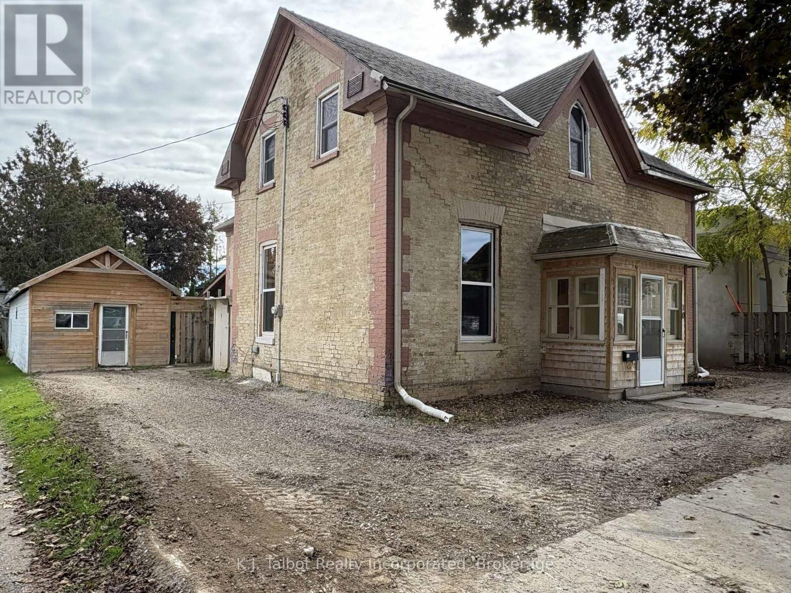 10 West William Street, Huron East, Ontario  N0K 1W0 - Photo 1 - X12454245