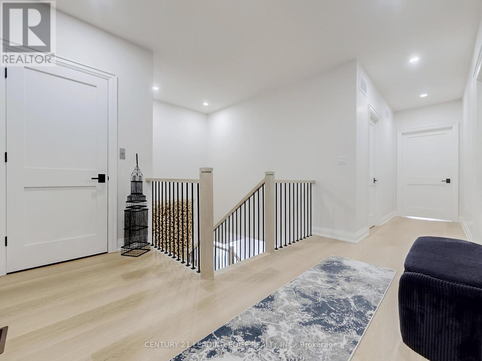 31 Naughton Drive, Richmond Hill, Ontario  L4C 4M6 - Photo 20 - N12462914