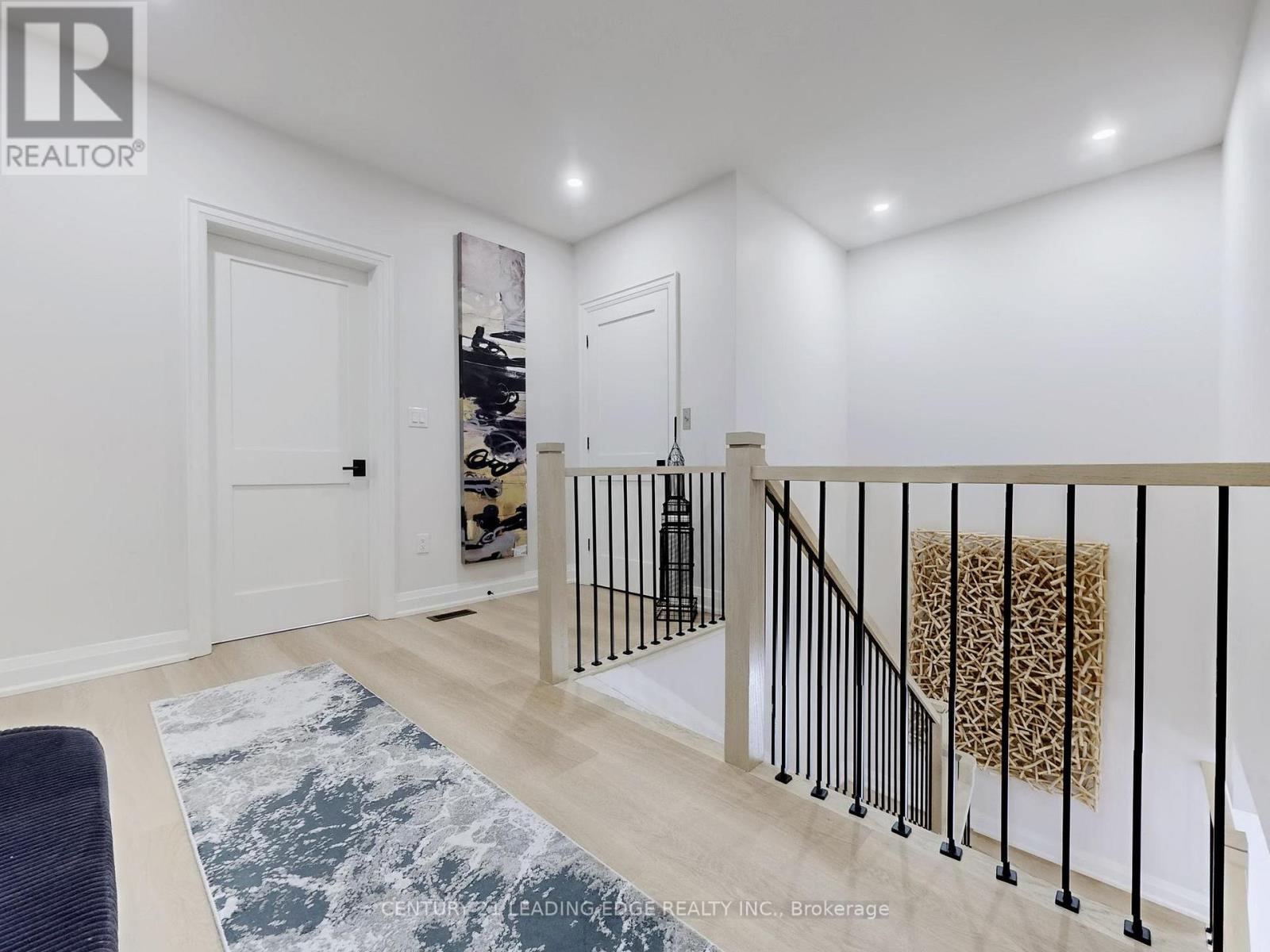 31 Naughton Drive, Richmond Hill, Ontario  L4C 4M6 - Photo 21 - N12462914