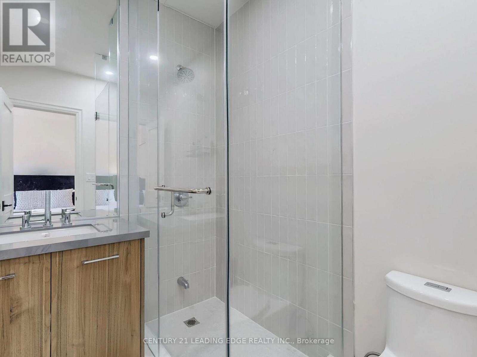 31 Naughton Drive, Richmond Hill, Ontario  L4C 4M6 - Photo 28 - N12462914