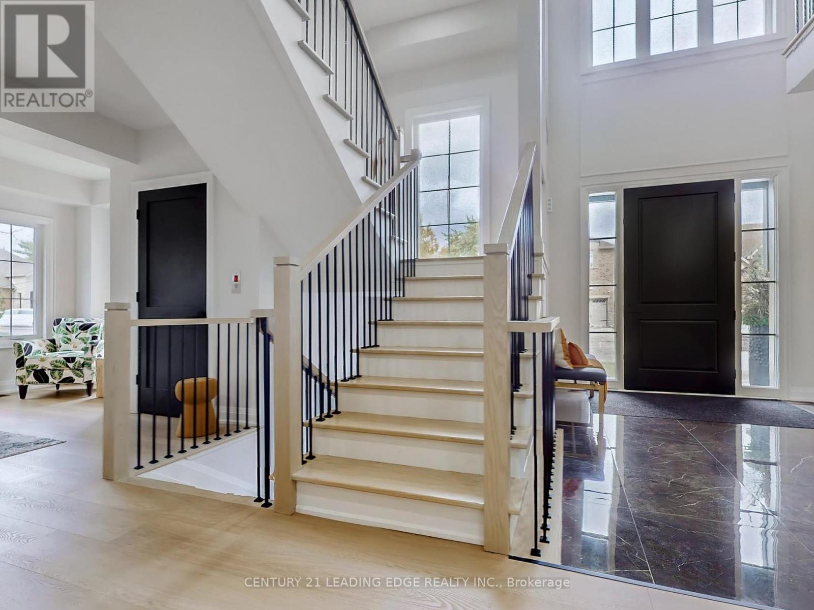 31 Naughton Drive, Richmond Hill, Ontario  L4C 4M6 - Photo 34 - N12462914