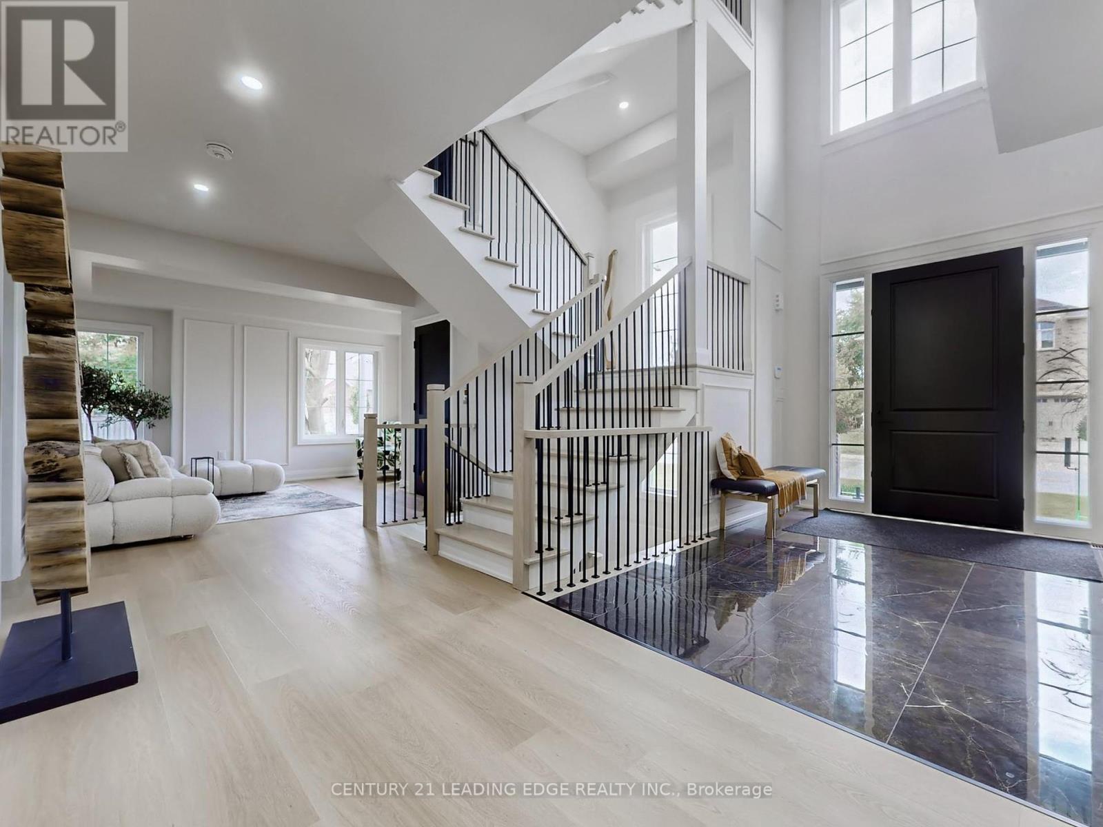 31 Naughton Drive, Richmond Hill, Ontario  L4C 4M6 - Photo 43 - N12462914