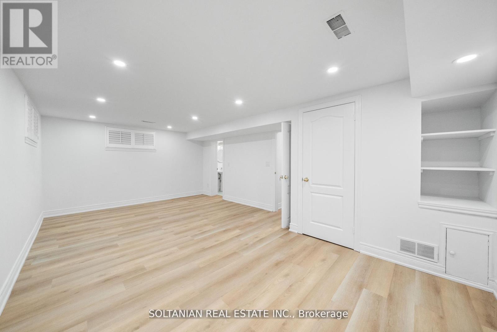 24 Laureleaf Road, Markham, Ontario  L3T 2X5 - Photo 40 - N12463012