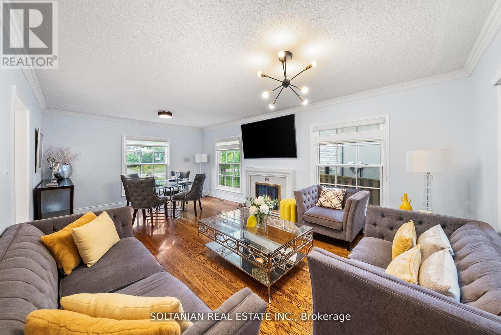 24 Laureleaf Road, Markham, Ontario  L3T 2X5 - Photo 9 - N12463012