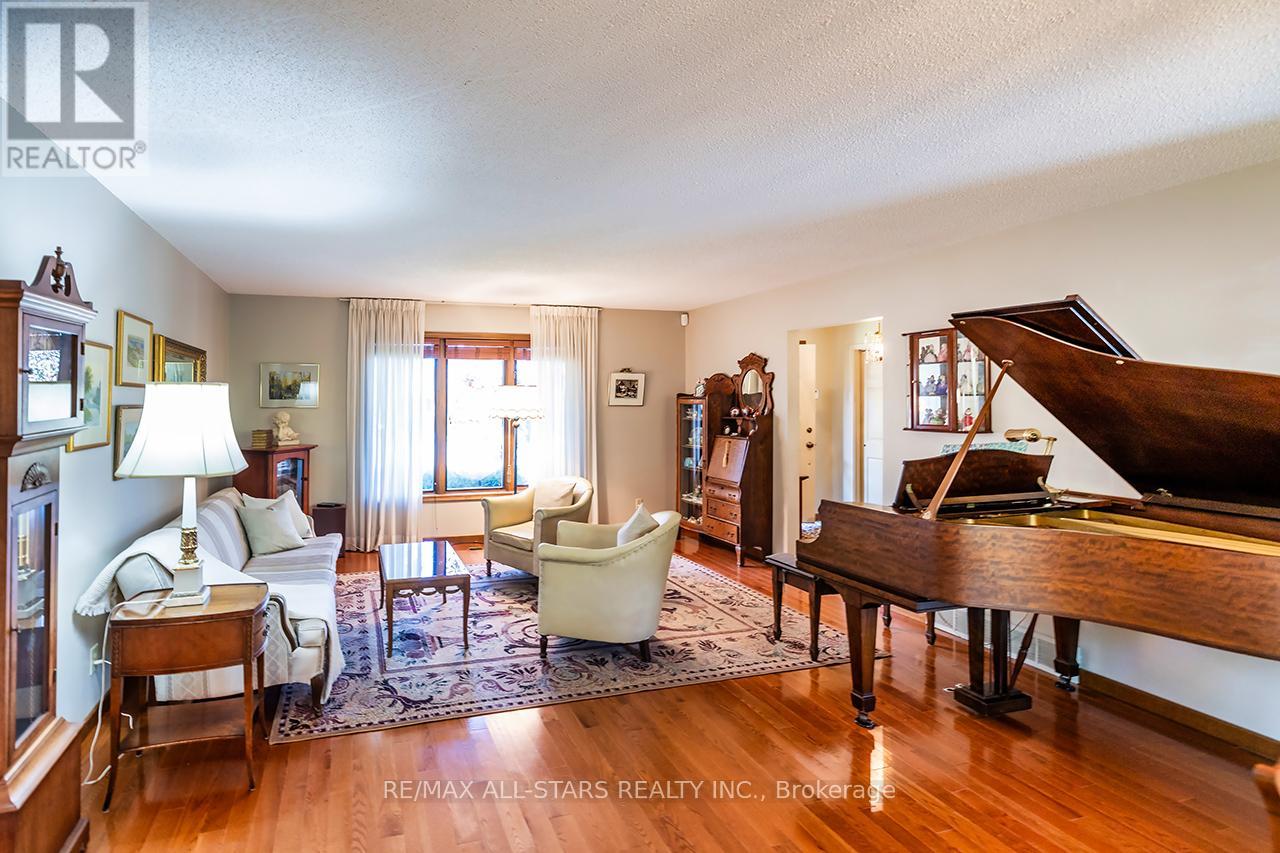 14 Windor Court, Brock, Ontario  L0E 1E0 - Photo 12 - N12463015