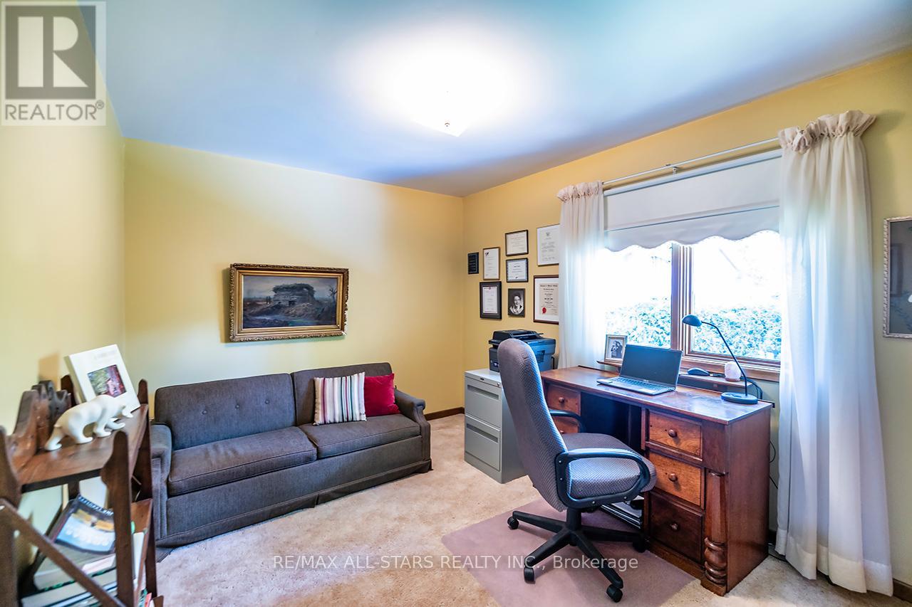 14 Windor Court, Brock, Ontario  L0E 1E0 - Photo 22 - N12463015
