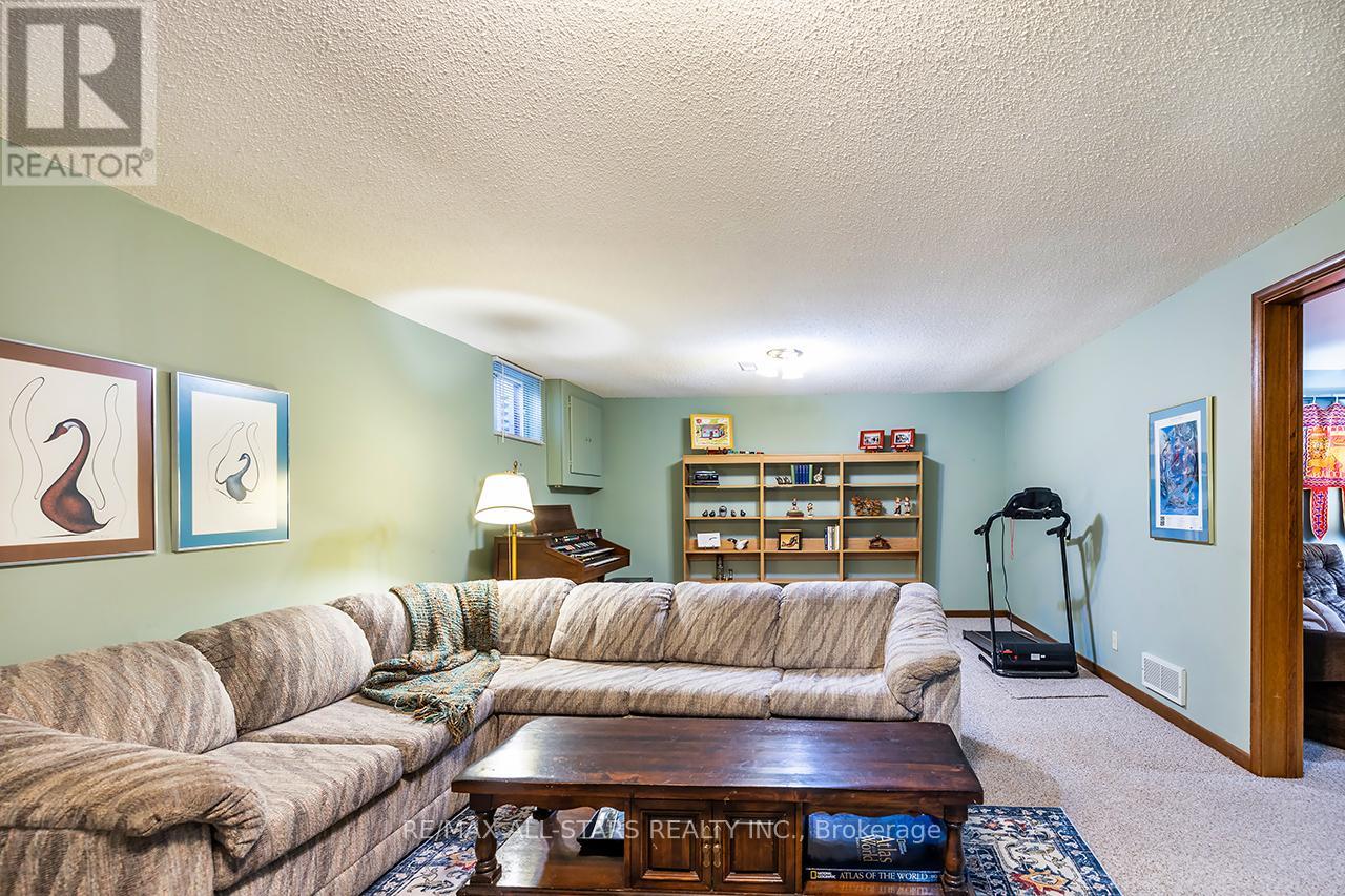 14 Windor Court, Brock, Ontario  L0E 1E0 - Photo 27 - N12463015