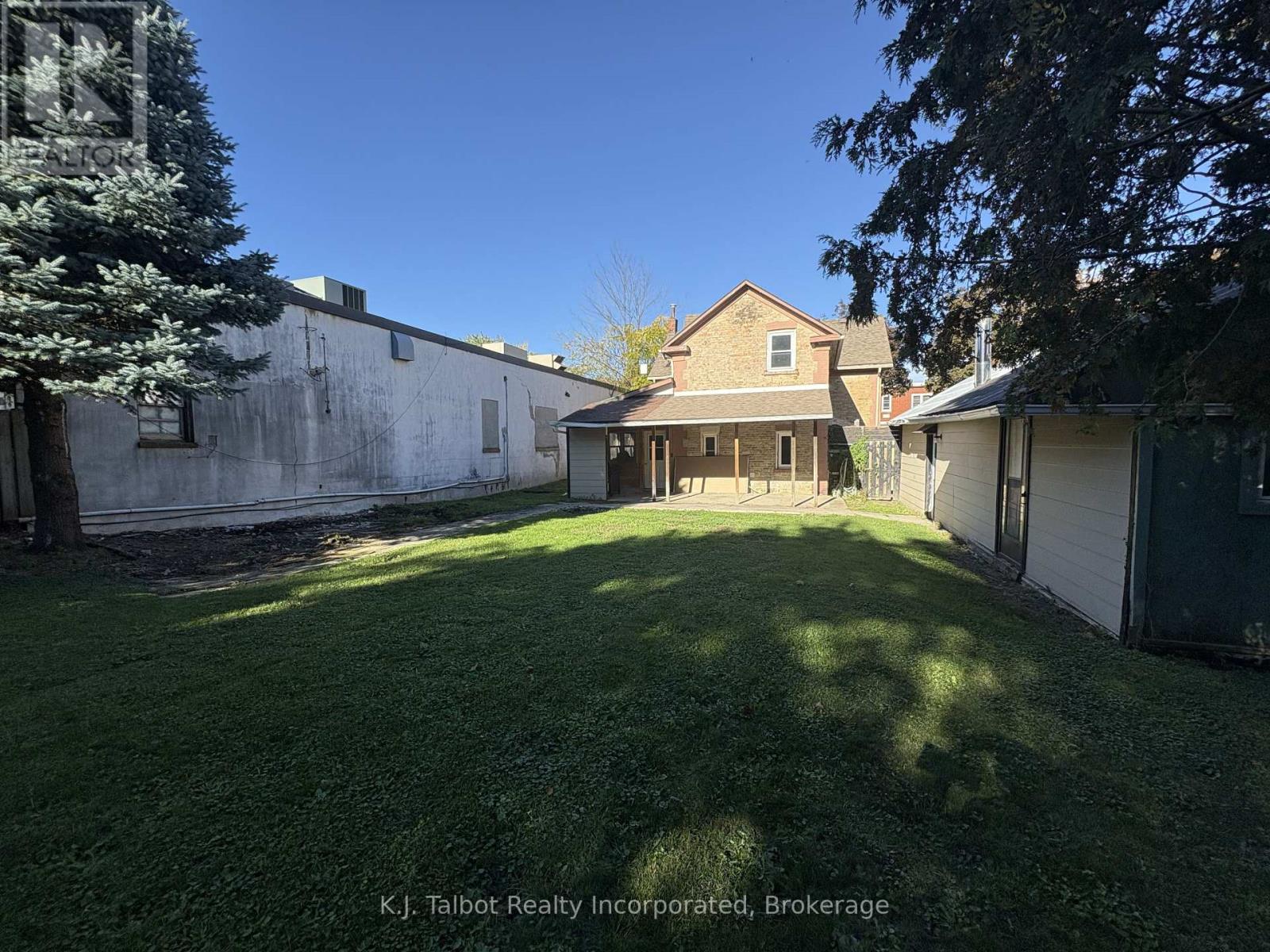 10 West William Street, Huron East, Ontario  N0K 1W0 - Photo 33 - X12454245