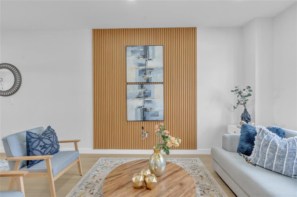 474 Ferry Road, Winnipeg, Manitoba  R3J 1W6 - Photo 1 - 202521093