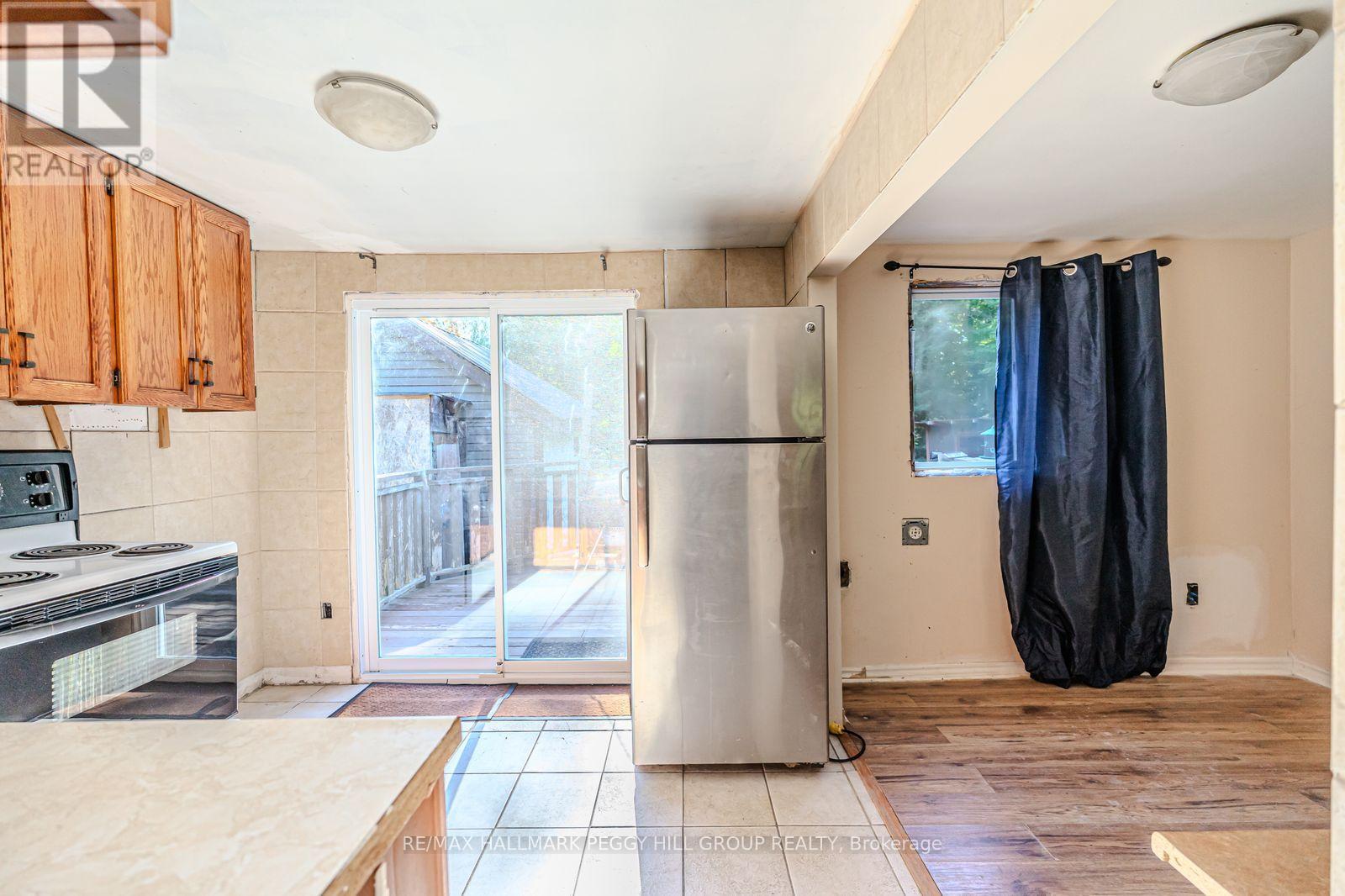 138 Moreau Parkway, Tiny, Ontario  L9M 0H3 - Photo 4 - S12462903