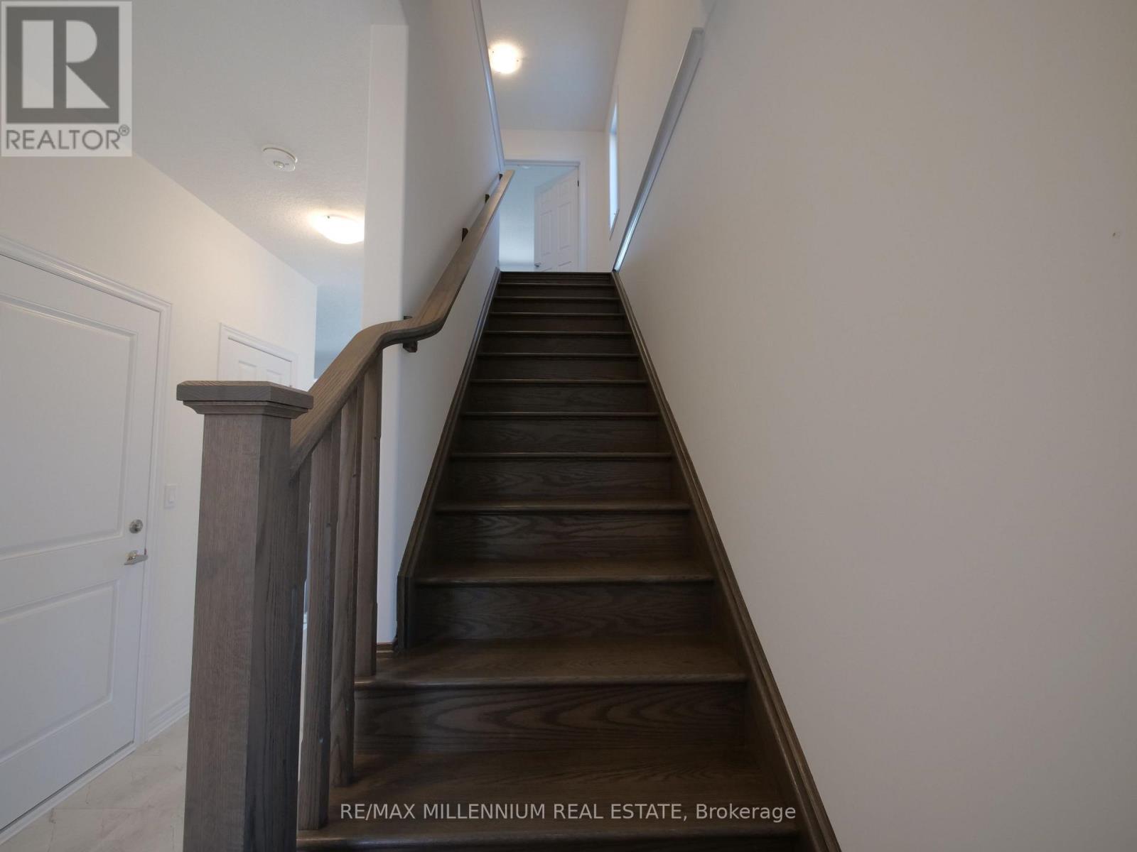 4 Shipley Avenue S, Collingwood, Ontario  L9Y 5M6 - Photo 6 - S12463064
