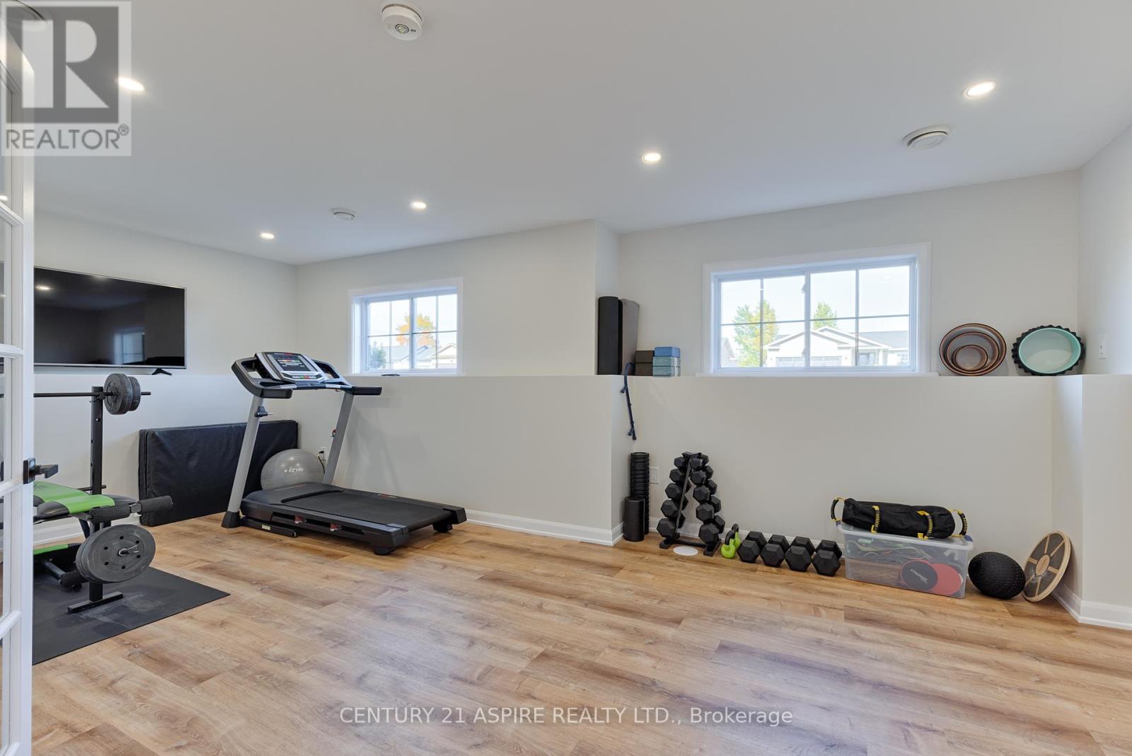 41 Dustin Drive, Petawawa, Ontario  K8H 0G3 - Photo 26 - X12461190
