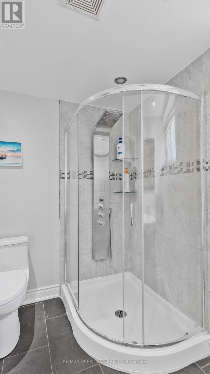 163 Prince Charles Drive, Halton Hills, Ontario  L7G 3W1 - Photo 25 - W12462763