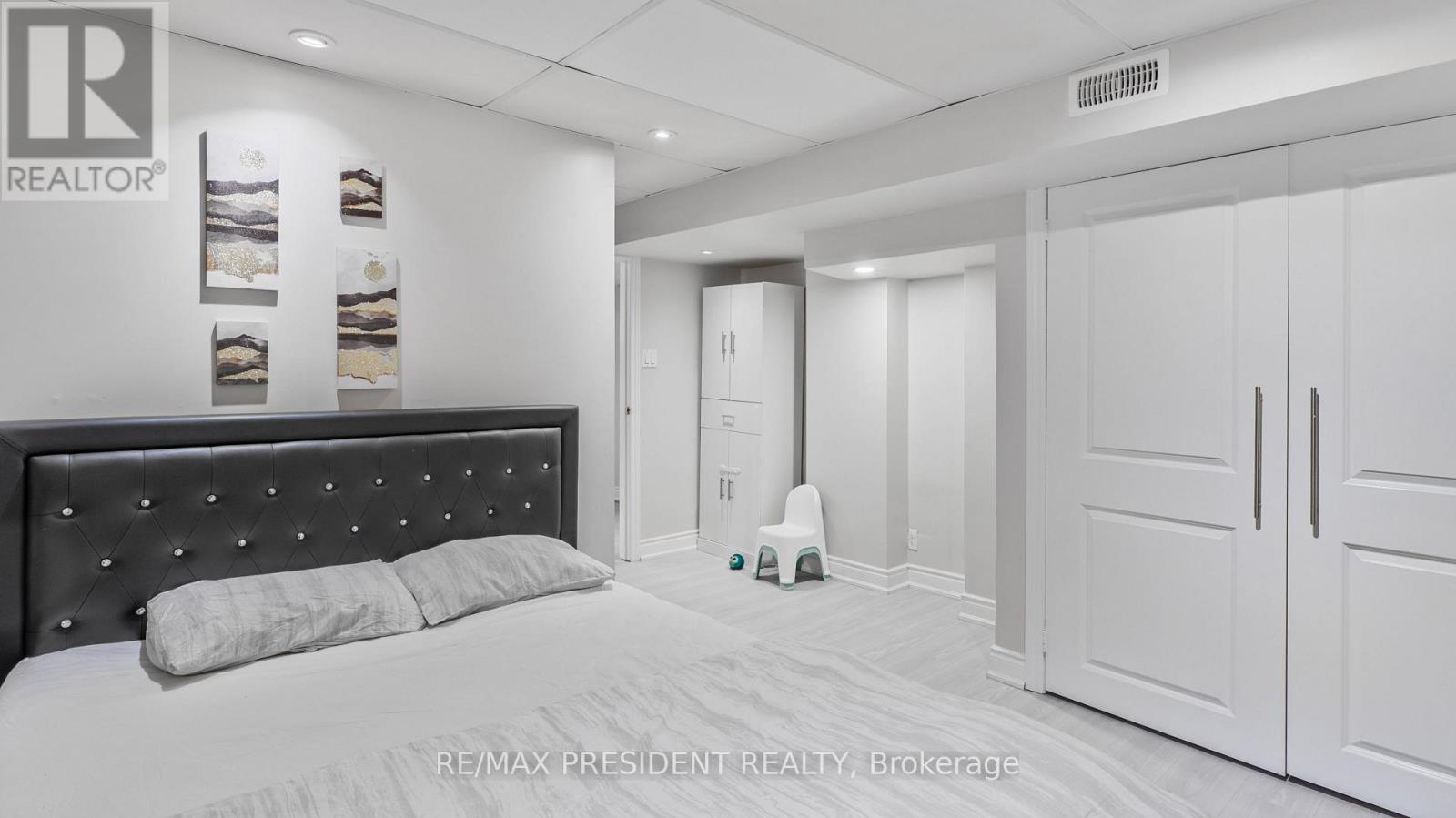 163 Prince Charles Drive, Halton Hills, Ontario  L7G 3W1 - Photo 23 - W12462763