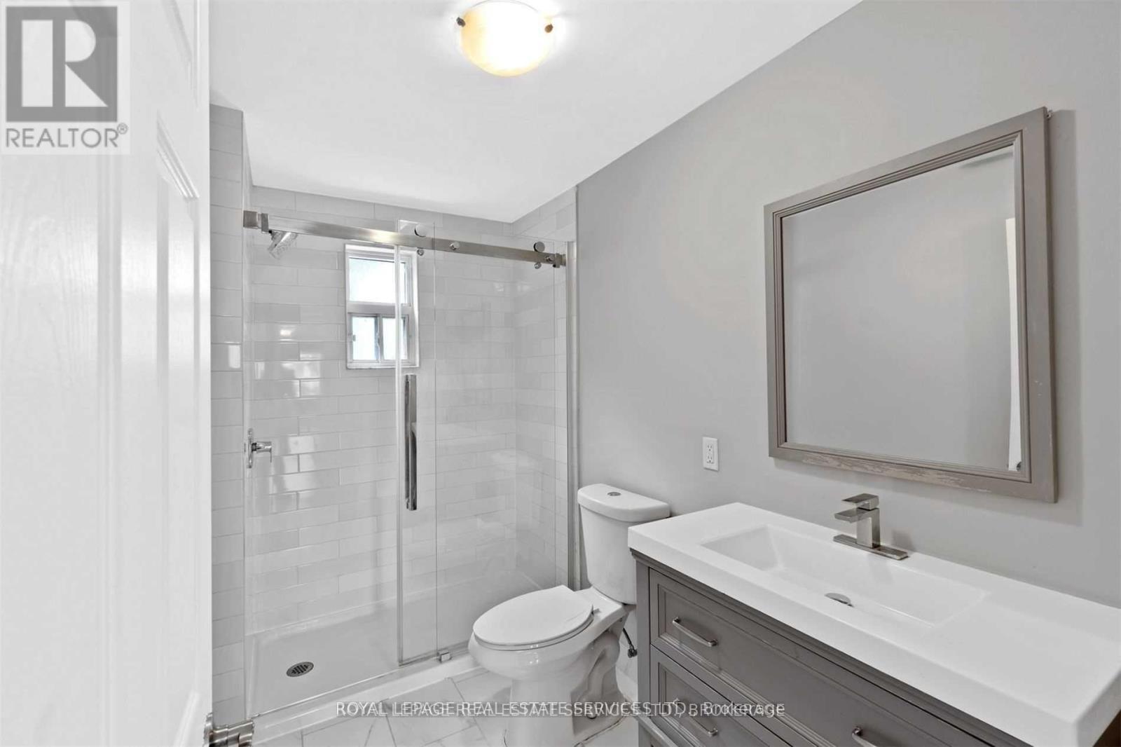 20 Thirty Second Street, Toronto, Ontario  M8W 3G4 - Photo 10 - W12462910