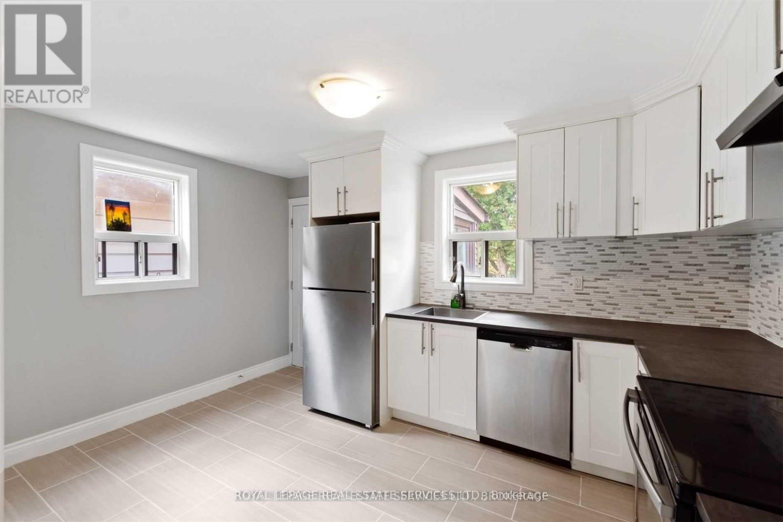 20 Thirty Second Street, Toronto, Ontario  M8W 3G4 - Photo 12 - W12462910