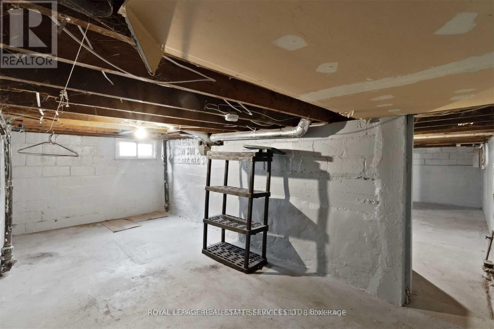 20 Thirty Second Street, Toronto, Ontario  M8W 3G4 - Photo 15 - W12462910