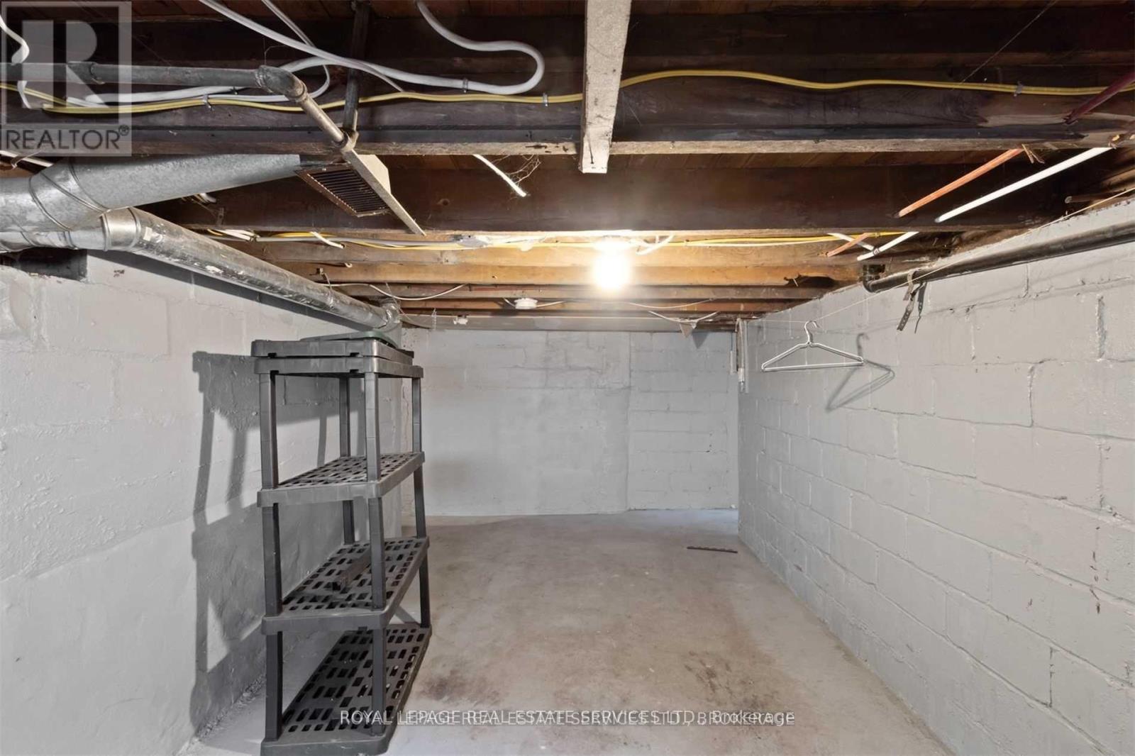 20 Thirty Second Street, Toronto, Ontario  M8W 3G4 - Photo 16 - W12462910