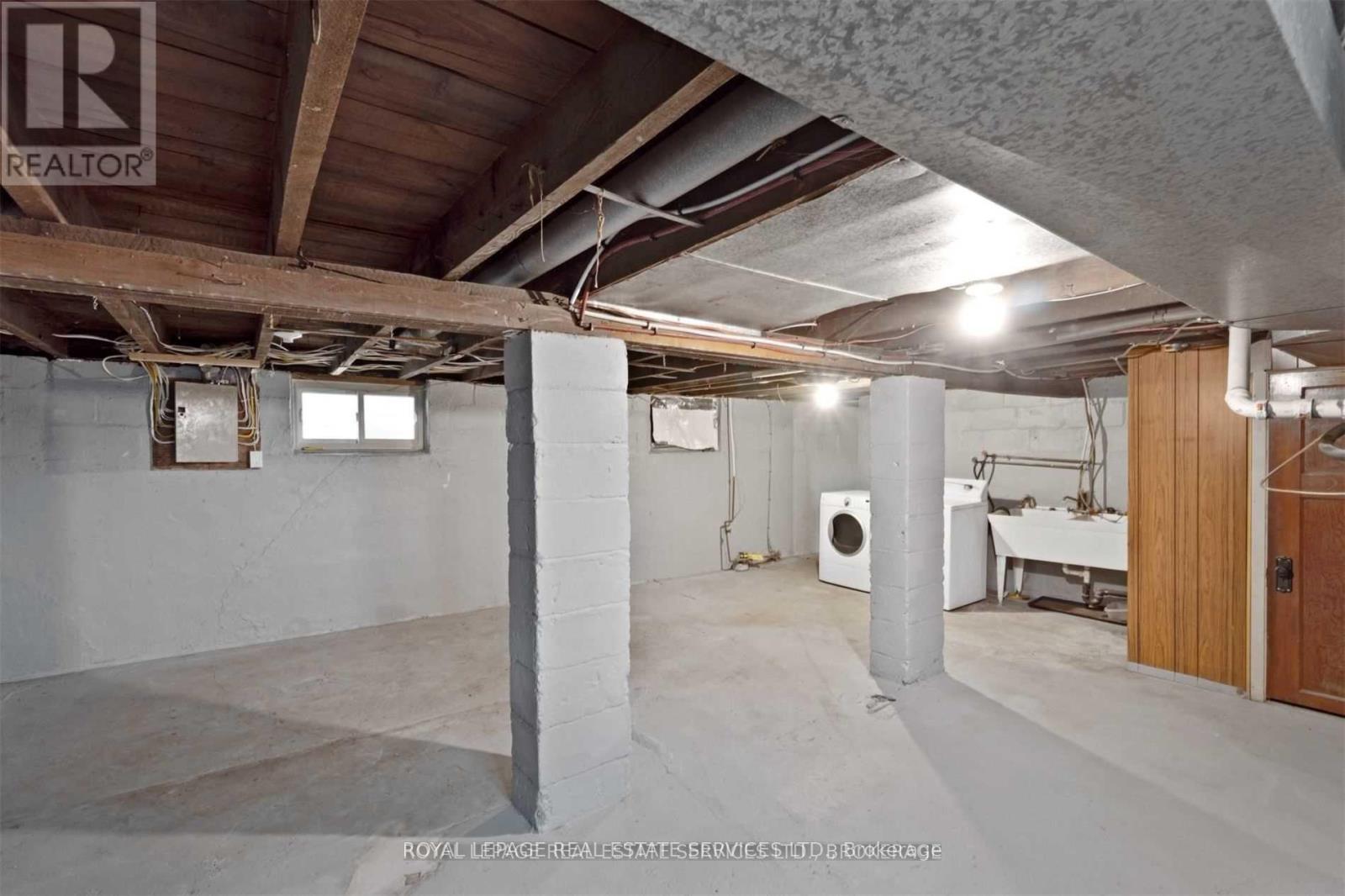 20 Thirty Second Street, Toronto, Ontario  M8W 3G4 - Photo 19 - W12462910